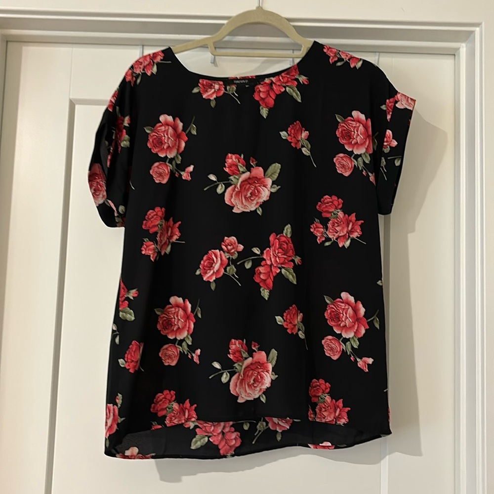 Forever 21 black floral blouse size small